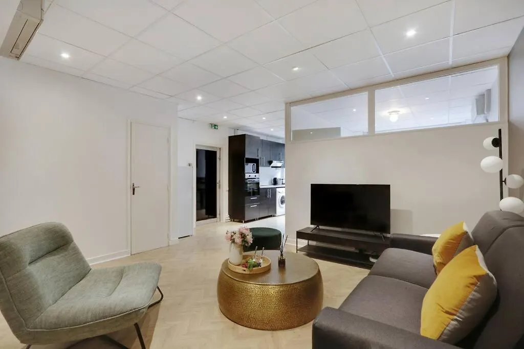 Beautiful Apartment 4P/1Br Champs Elysees Παρίσι