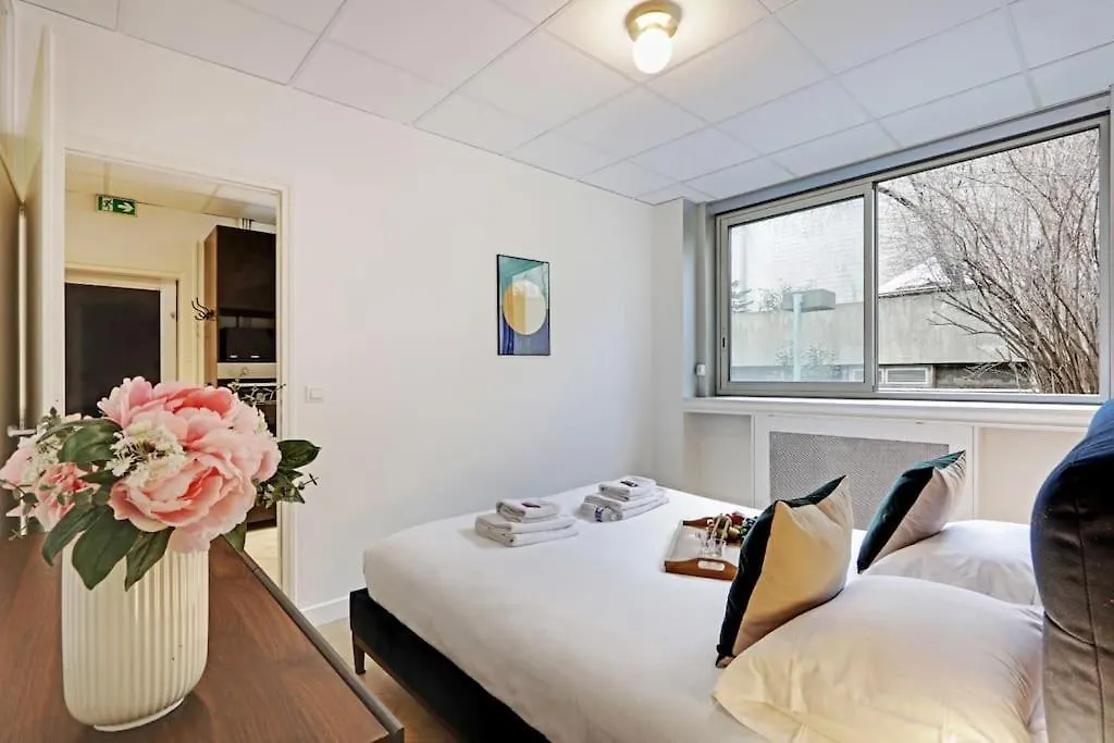 Beautiful Apartment 4P/1Br Champs Elysees Παρίσι