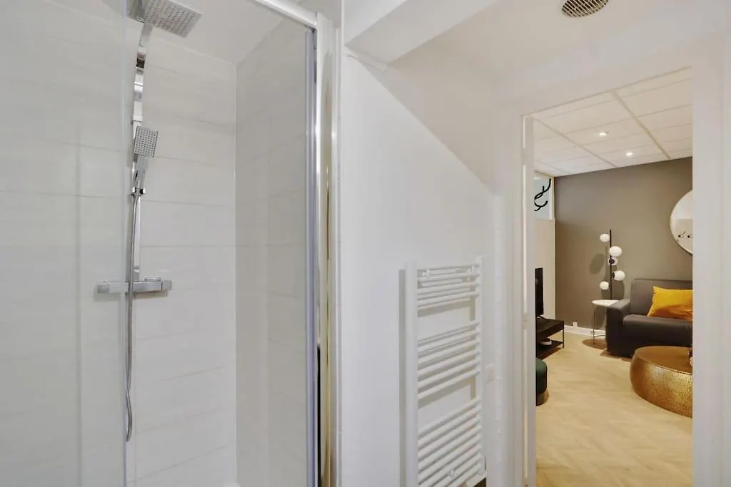 Beautiful Apartment 4P/1Br Champs Elysees Paris 0*,